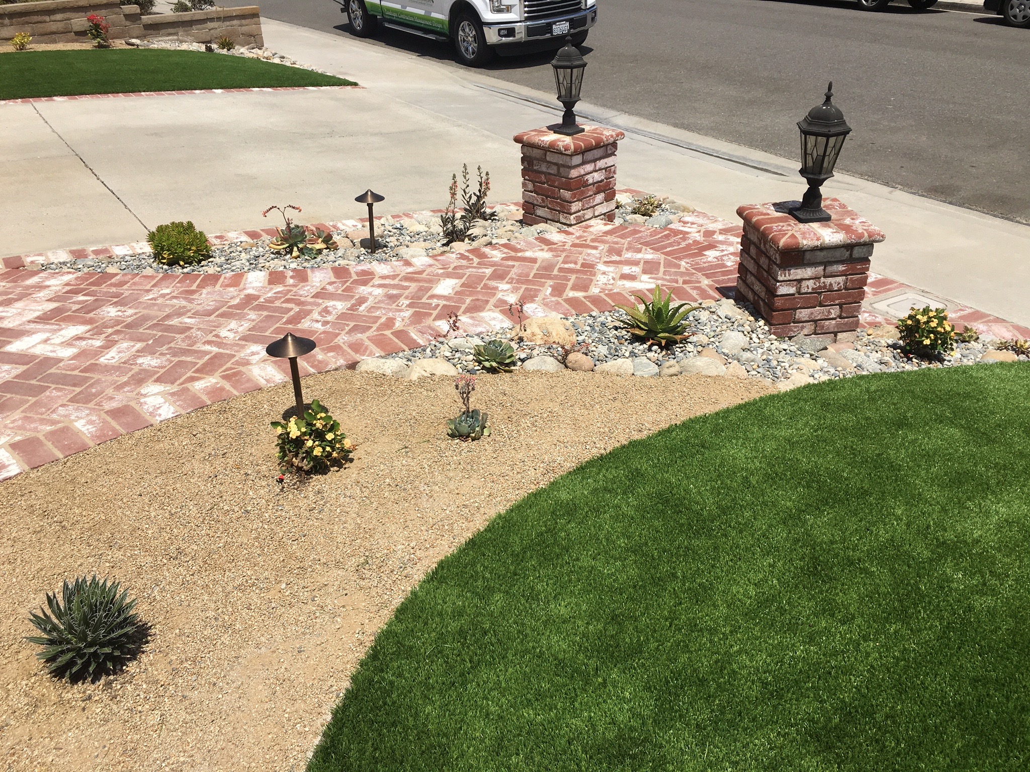 Finished residential landscape